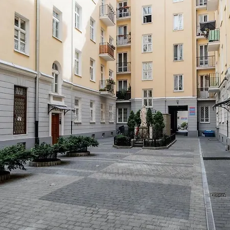 Апартаменты Charlie Center *